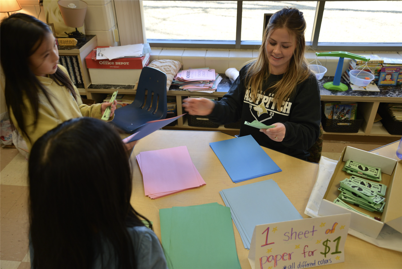 Maya Keating engages in Market Days activities with students